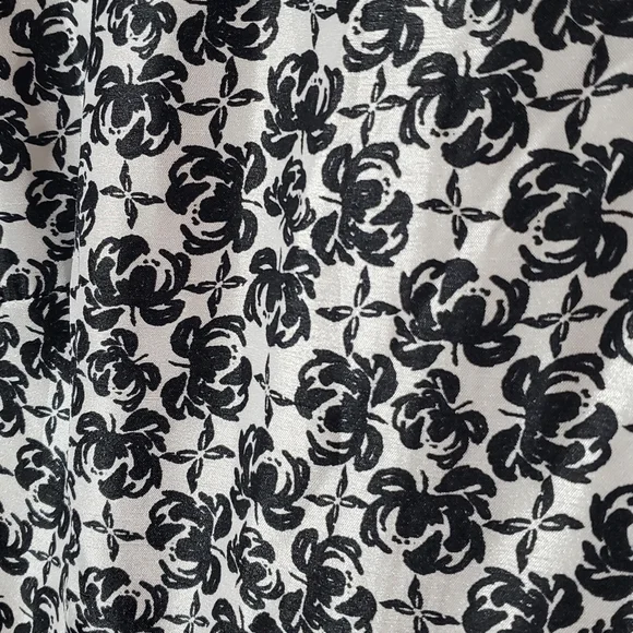 Tea-Length Dress with Black Cabbage Rose Print Size 12 - Picture 2 of 9